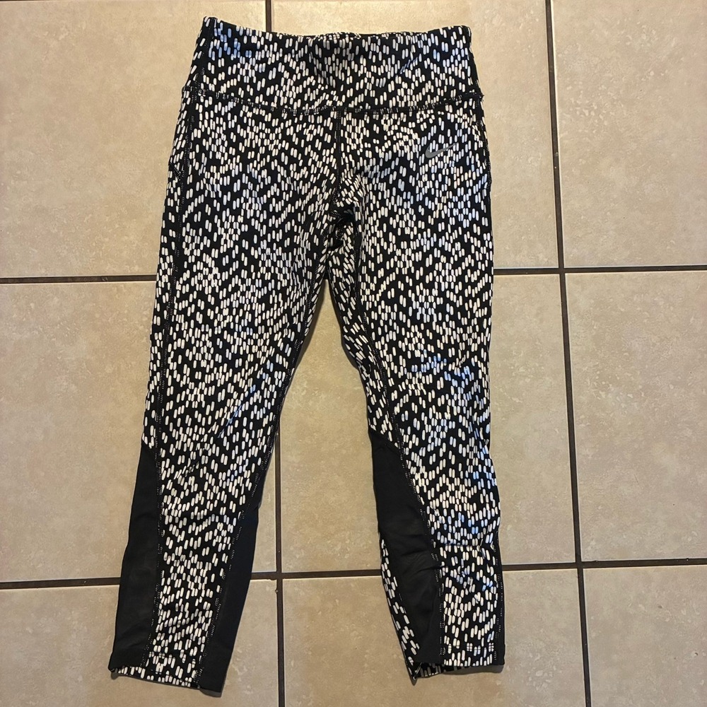 Nike Women's XS Black White Running Compression Tights